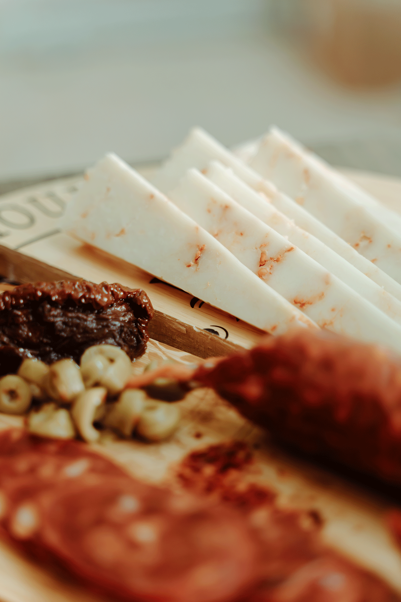 Formaggio siciliano primo sale al peperoncino – pecorino artigianale fresco