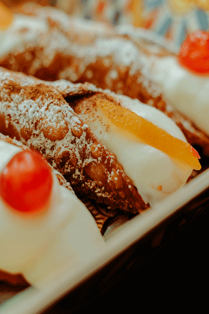 Box Cannoli