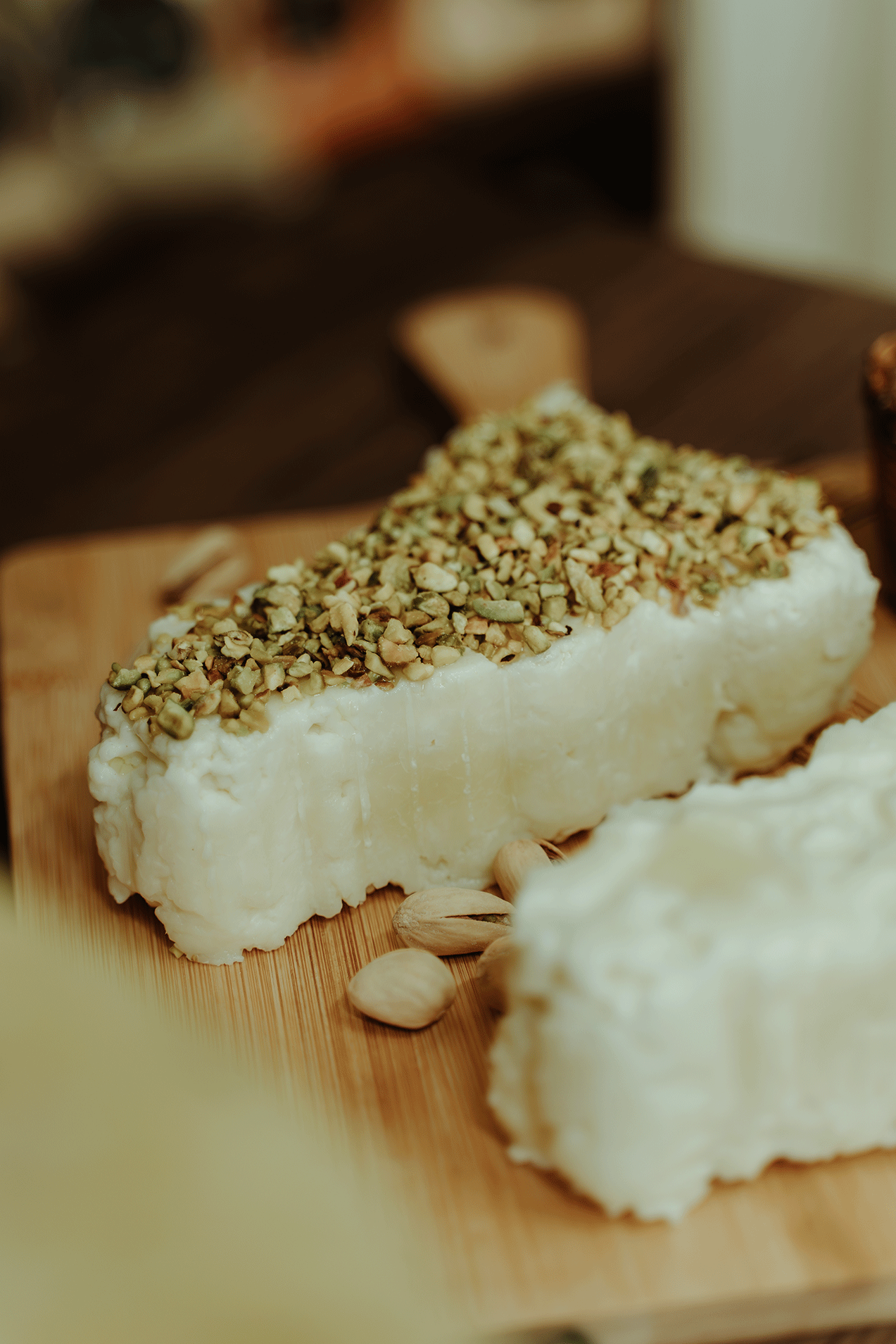 Trinacria di primo sale siciliana – formaggio fresco artigianale classico o al pistacchio
