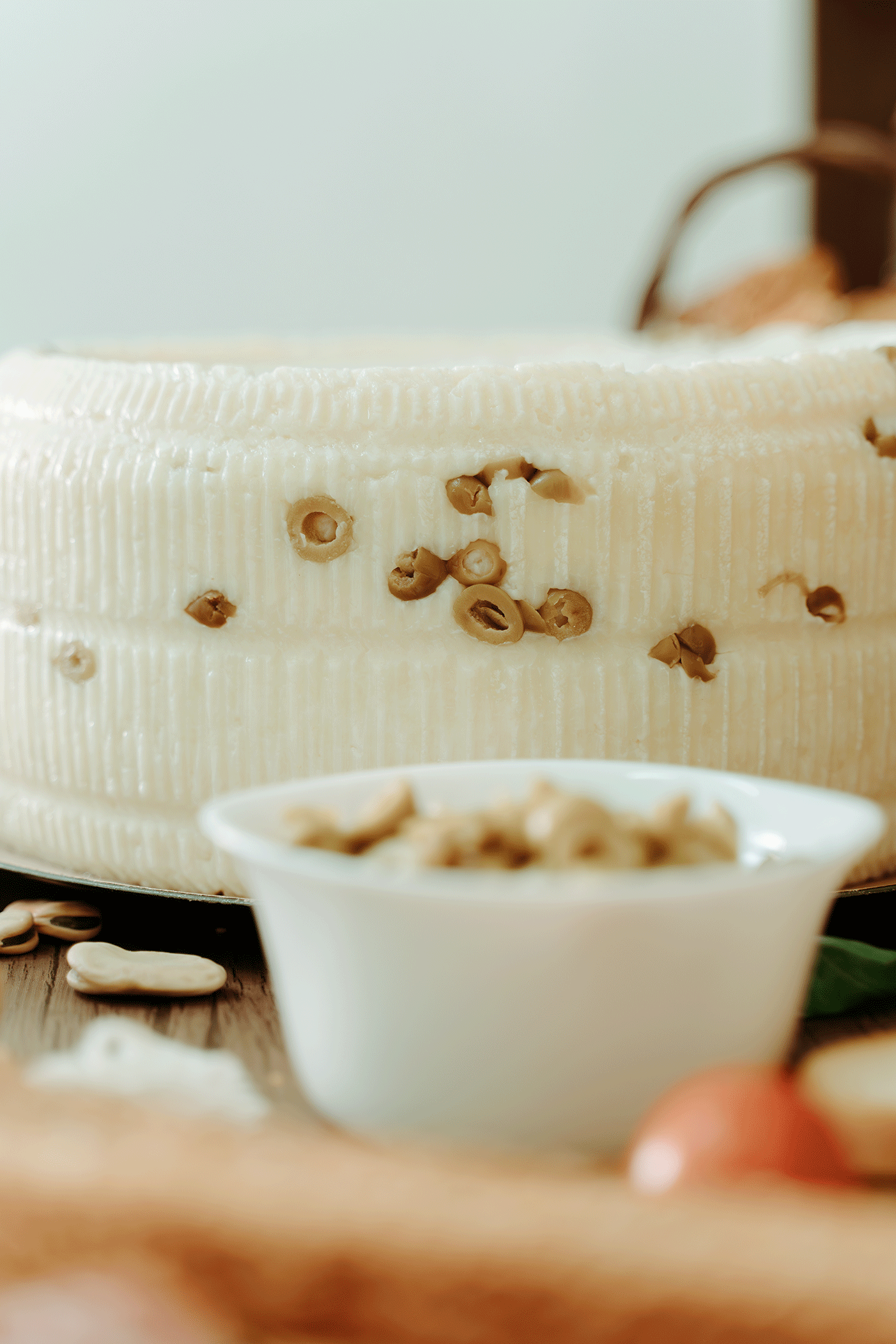 Pecorino siciliano primo sale alle olive – formaggio fresco artigianale
